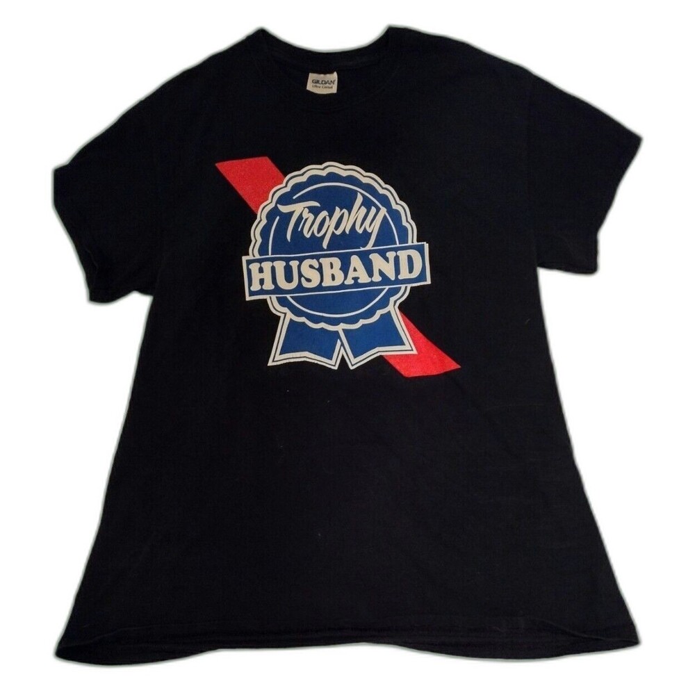Gildan Mens T Shirt Size M Medium Trophy Husband Blue Ribbon Graphic Funny Gift
